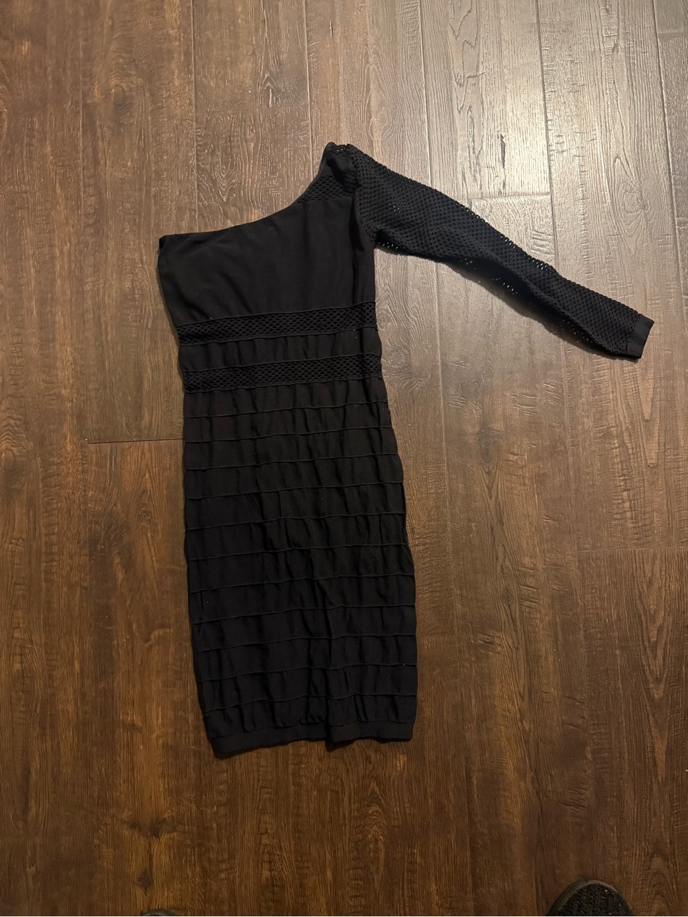 Asymmetric One-Shoulder Black Bodycon Dress with Mesh Sleeve
